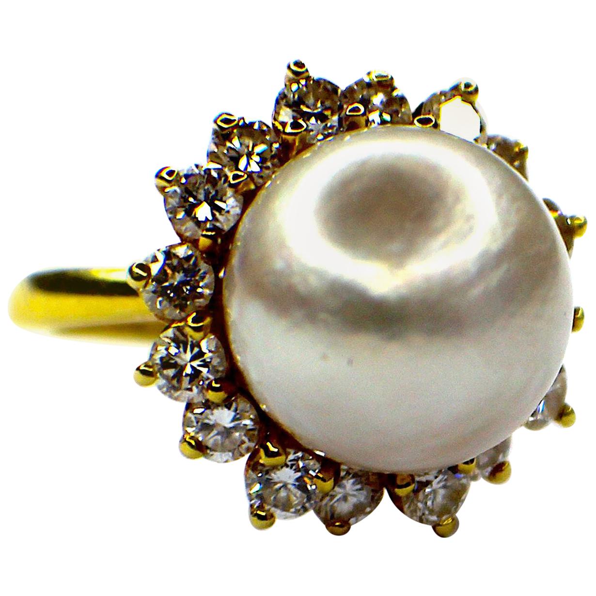 GEMOLITHOS, Cultured South Seas Pearl and Diamond Ring, 1980s For Sale