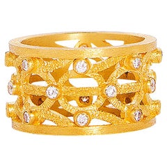 24 Karat Pure Gold Handcrafted Round Pattern Eternal Ring