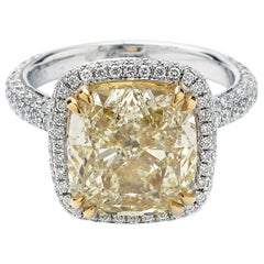 Bague en or blanc 18 carats avec diamant jaune élégant de 7,10 carats au centre, certifié par le GIA