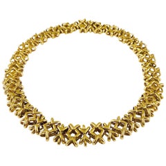 18 Karat Gold Crisscross Link Necklace