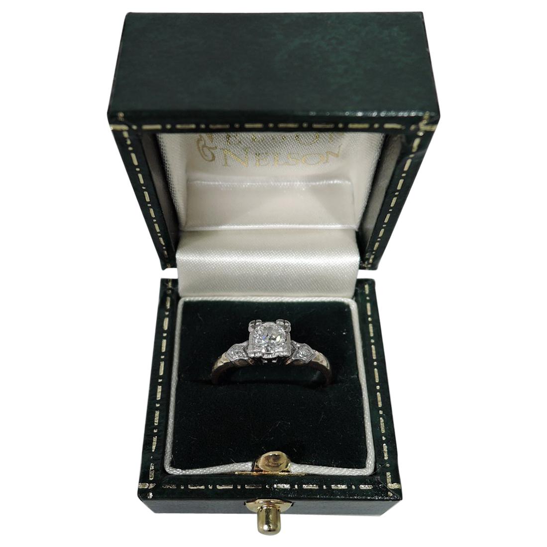 Antiker amerikanischer 14 Karat Gold Diamantring mit Diamanten im Angebot
