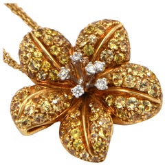 18 Karat Yellow Gold Diamonds and Yellow Sapphires Garavelli Flower Necklace