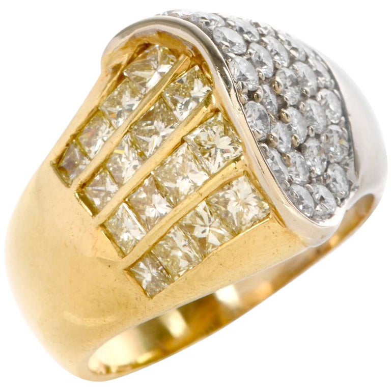 1980s Yellow Diamond 18 Karat Yellow Gold Cocktail Ring For Sale at 1stDibs