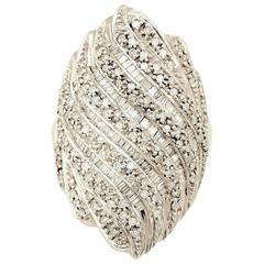 1950s Impressive Diamond Gold Ring