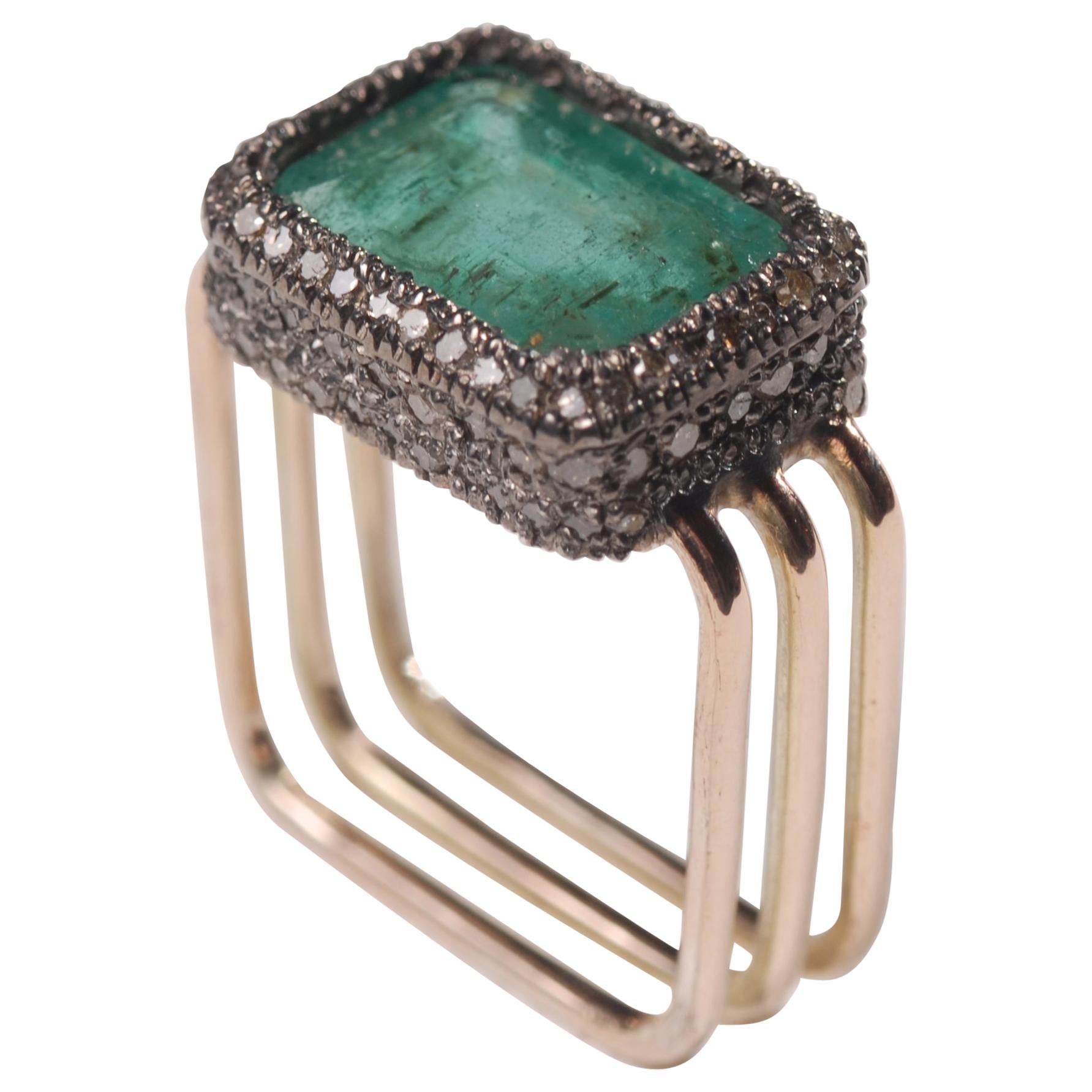 Ia Jewels 14 Carat Gold and Silver Emerald Diamond Cocktail Ring For Sale