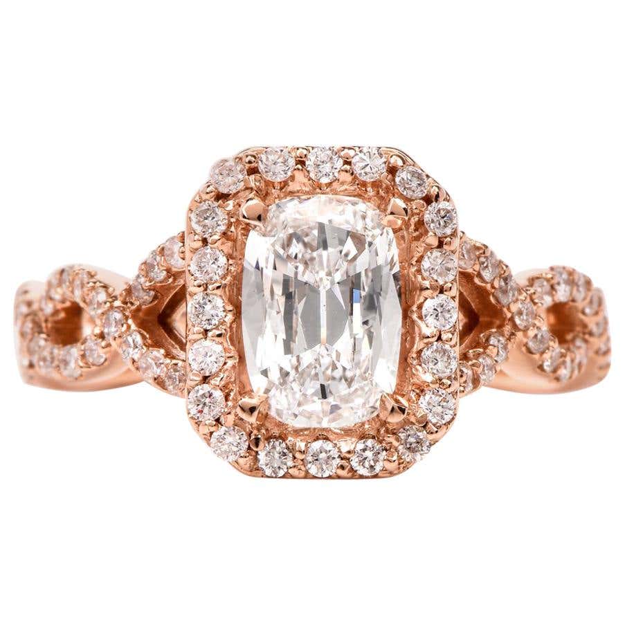 Three-Stone Rectangular Emerald Diamond Platinum Ring For Sale at 1stDibs