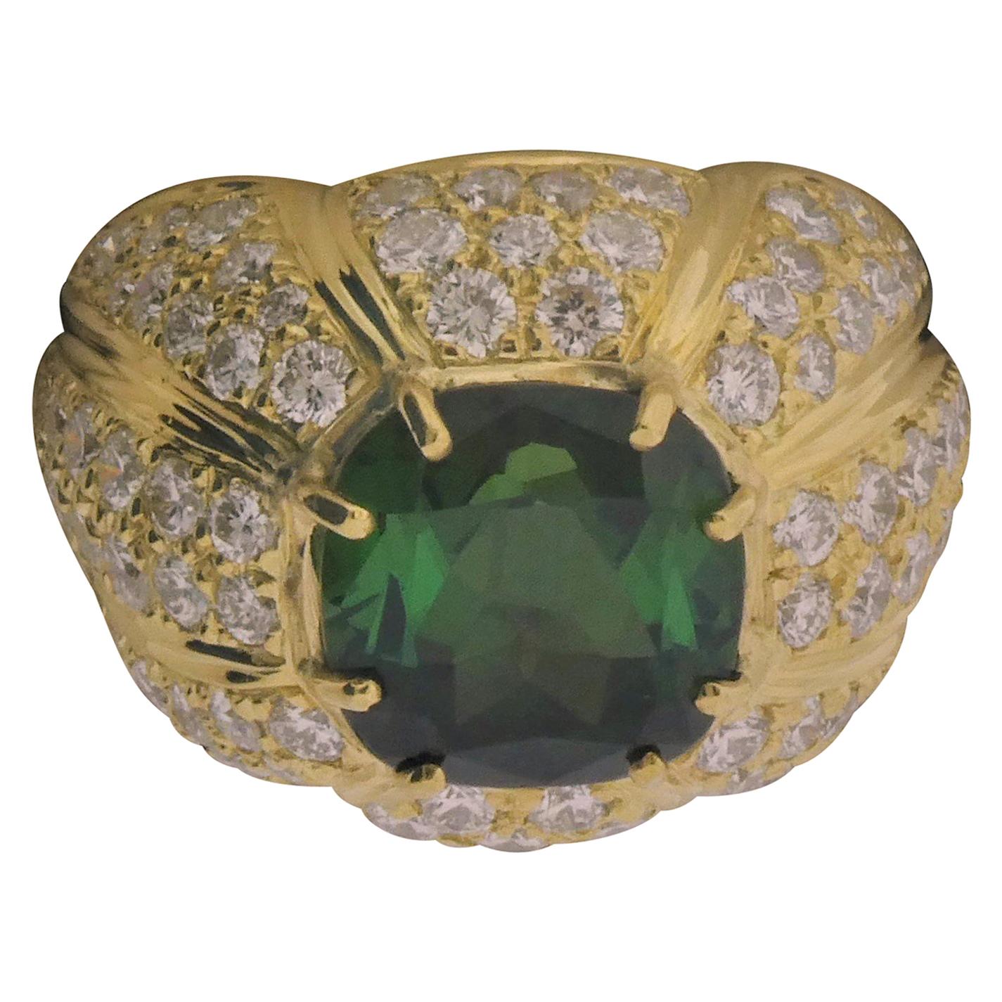 18 Karat Yellow Gold, Tourmaline ‘3.30 Carat’, Diamond ‘2.44 Carat’ Ring