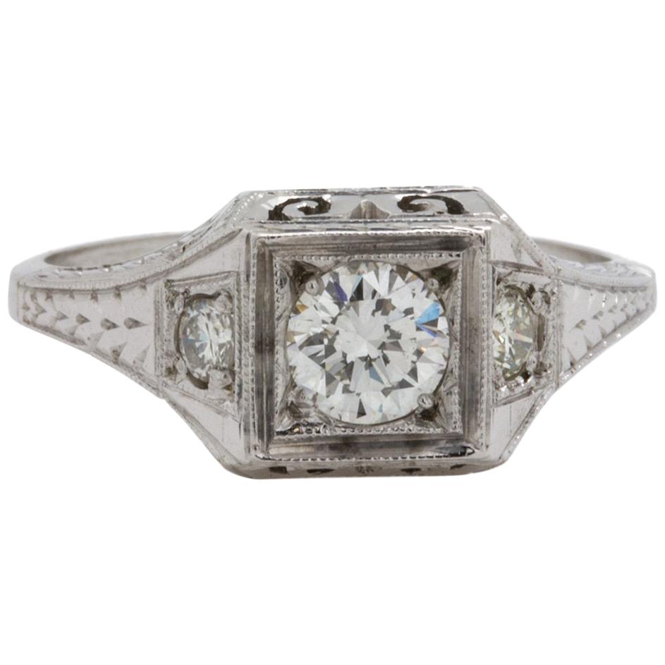 Vintage Belais Engagement Ring 18 Karat White Gold 0.37 Carat H-VS2, circa 1930s For Sale
