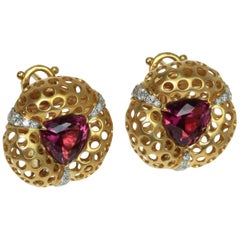 Rhodolite Garnet 4.03 Carat Diamonds 18 Karat Yellow Gold Earrings