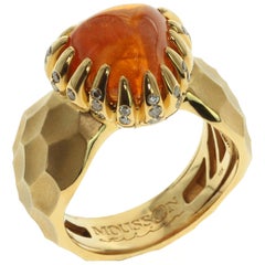 Spessartin-Cabochon Champagner-Diamanten 18 Karat Gelbgold Ring