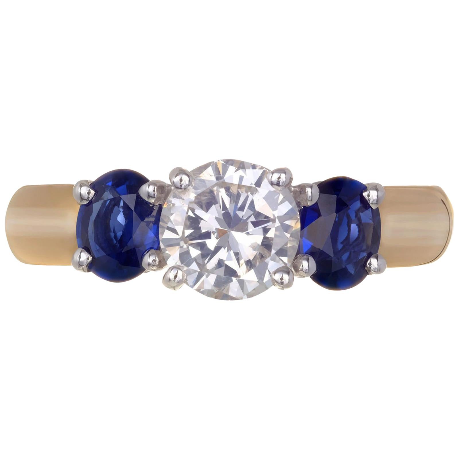 Peter Suchy 1.66 Carat Diamond Sapphire 14 Karat Yellow Gold Three-Stone Ring For Sale