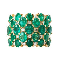 Vintage Effy 10 Carat Total Emerald and Diamond 14 Karat Yellow Gold Ring