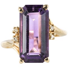 Modernist 1970s 4.80 Carat Amethyst Diamonds Ring