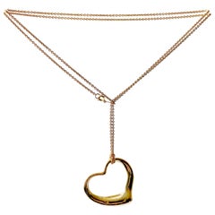 Retro Elsa Peretti Tiffany & Co. 18 Karat Gold Large Floating Heart Pendant Necklace