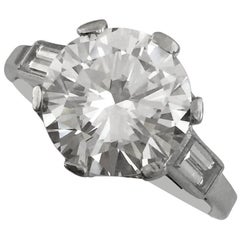 Engagement ring 3.24 carat brillant cut diamond F-VVS2 on Platinum.