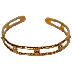 Pulsera "Berry" de bronce dorado de Franck Evennou, Francia, 2018