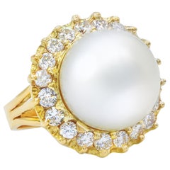 14mm white Pearl and Diamond Ring