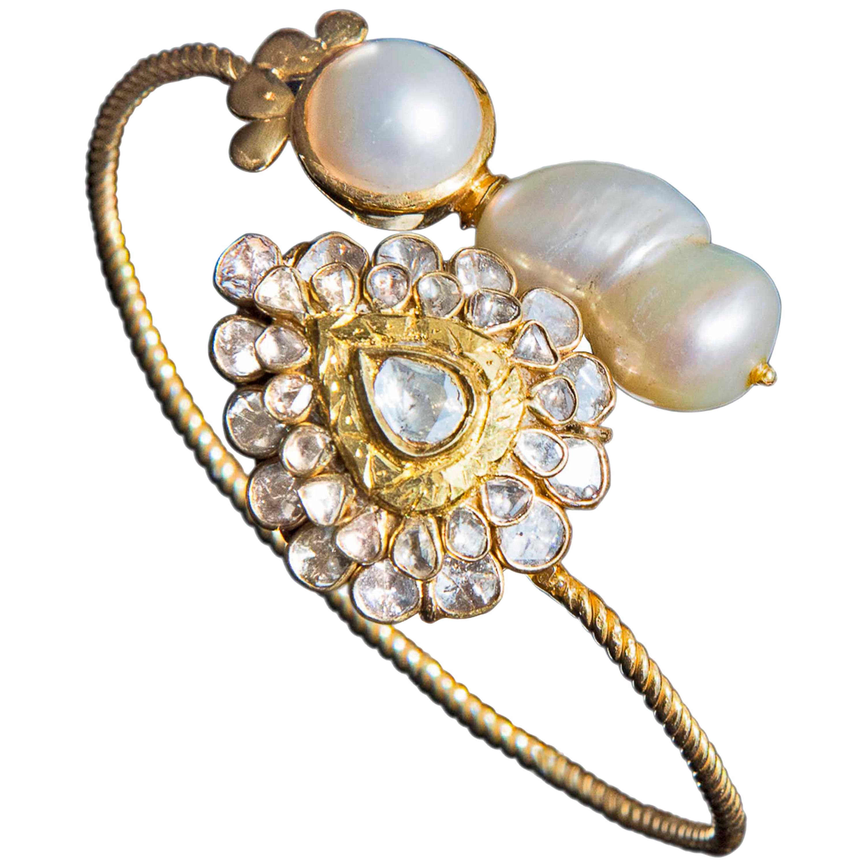 Manjrie Baroque Pearl Uncut Diamond 18 Karat Gold Artisan Bracelet For Sale