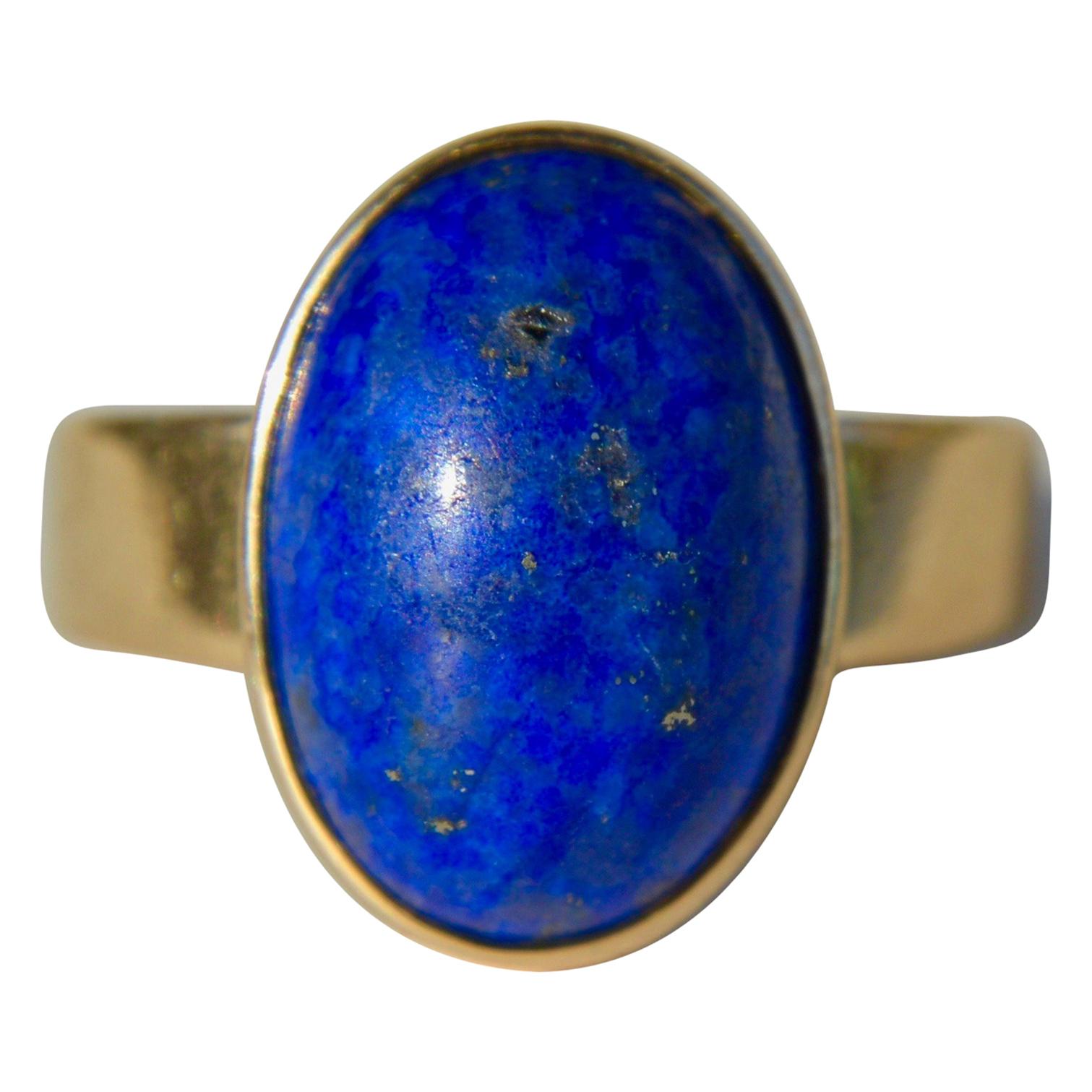 Vintage Midcentury 5.81 Carat Lapis Lazuli 14 Karat Gold Oval Cabochon Ring