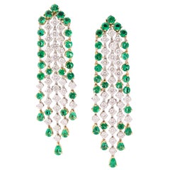 Orecchini con diamanti e smeraldo verde