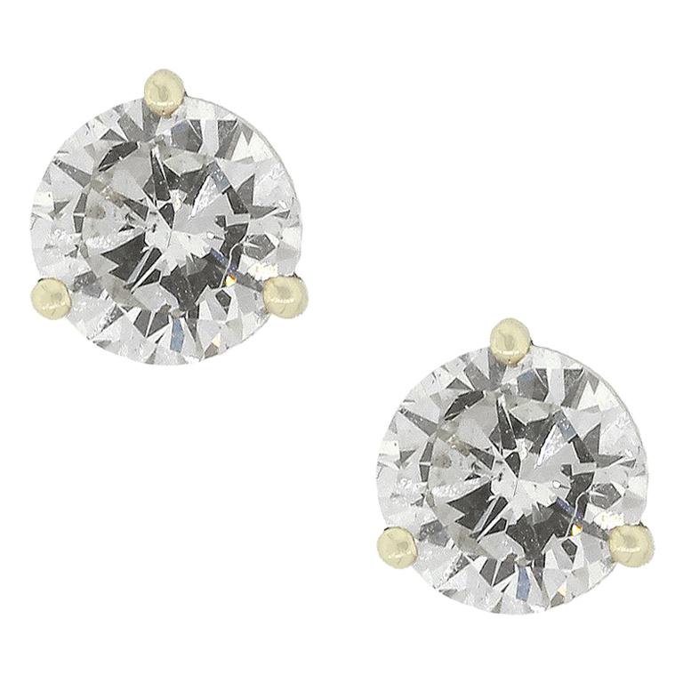 Round Brilliant GIA Diamond Studs