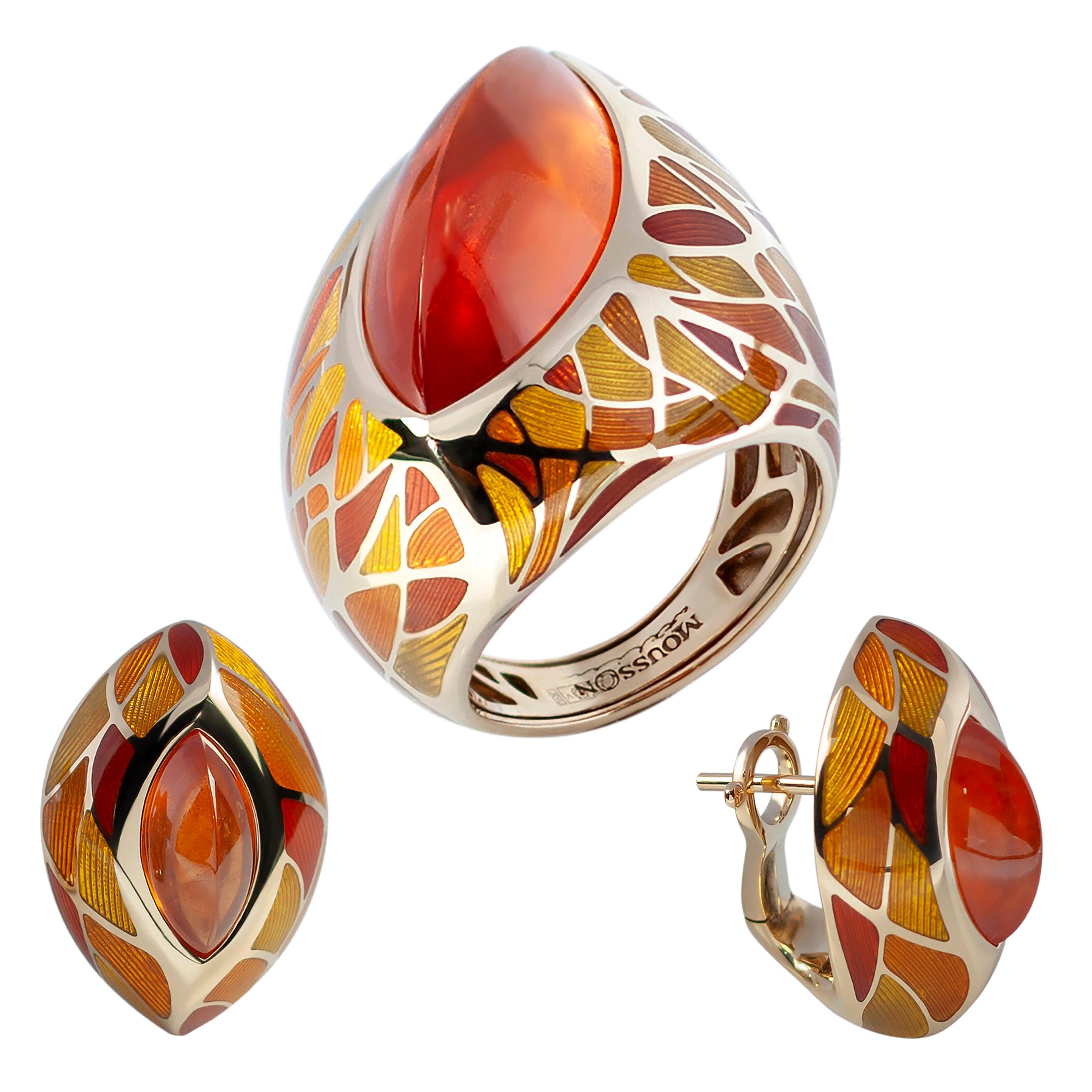 Spessartine Garnet Enamel 18 Karat Yellow Gold Suite For Sale