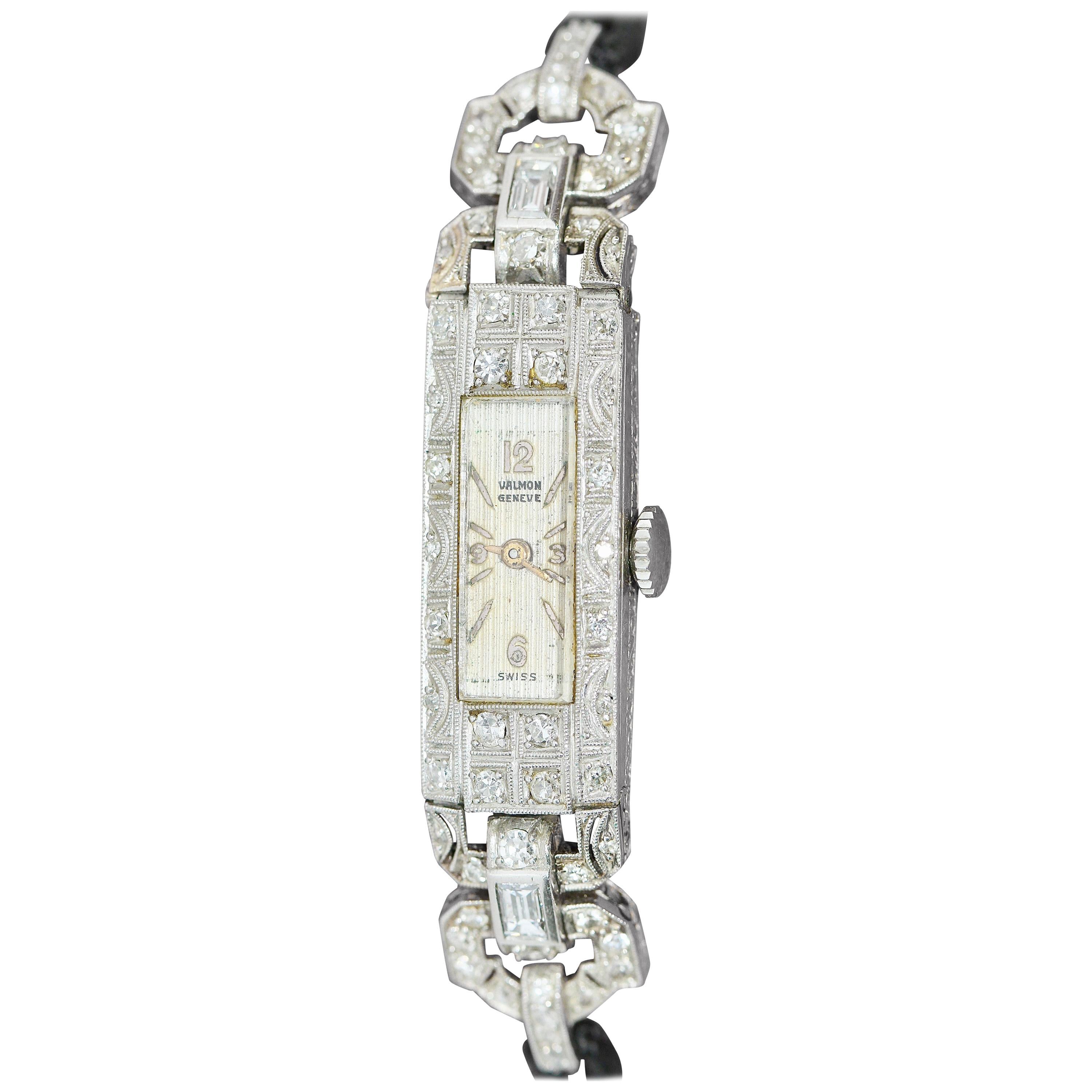 Bezaubernde Art-Déco-Damenarmbanduhr aus Platin mit Diamanten, Valmon Geneve