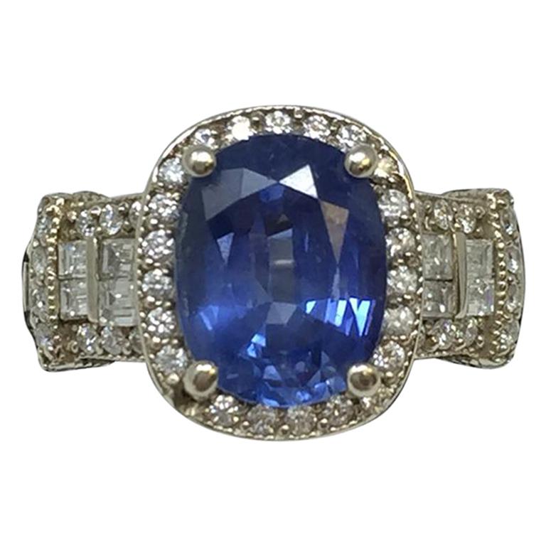 14 Karat White Gold Ceylon Blue Sapphire and Diamond Cocktail Ring For Sale
