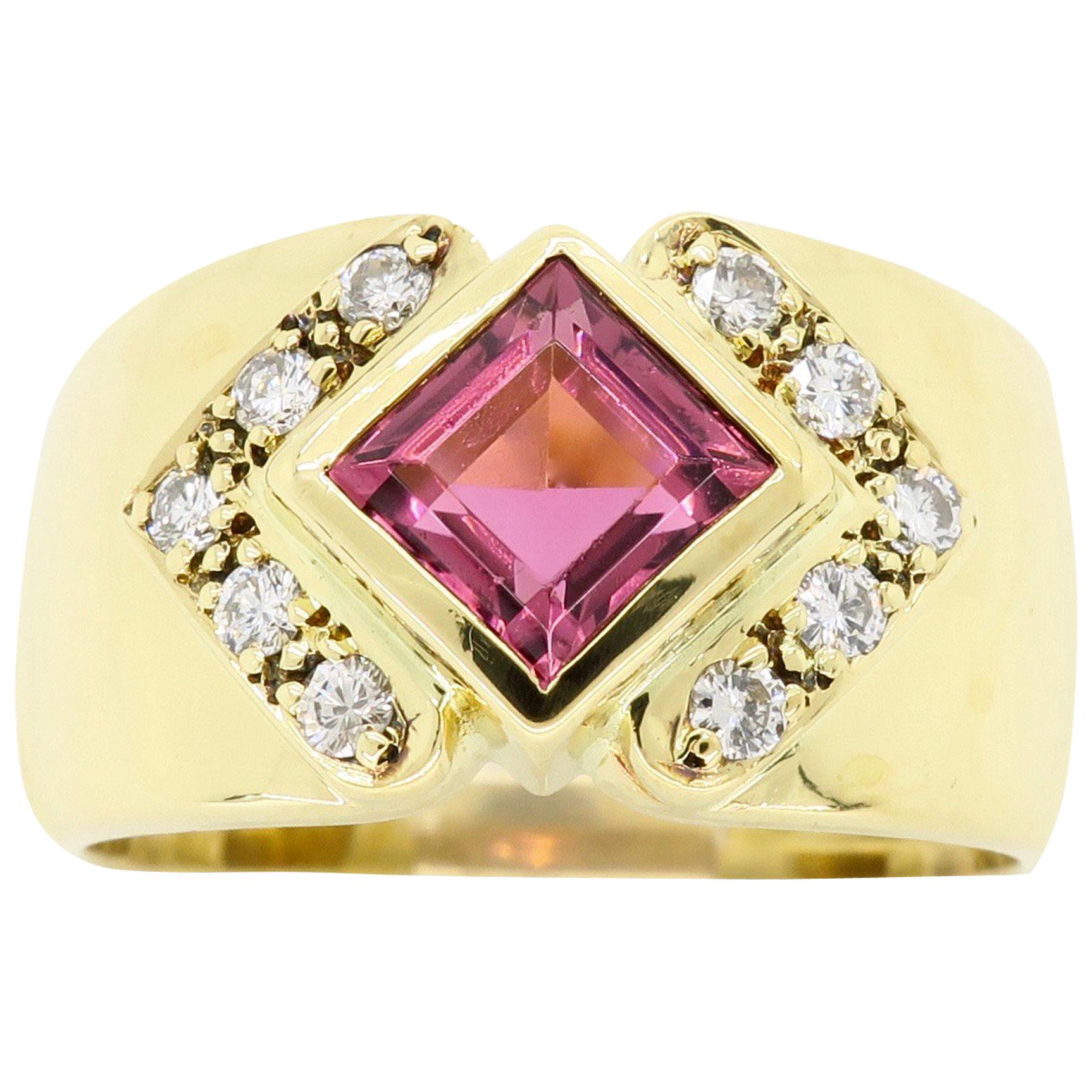 18 Karat Gold Pink Gemstone Diamond Ring