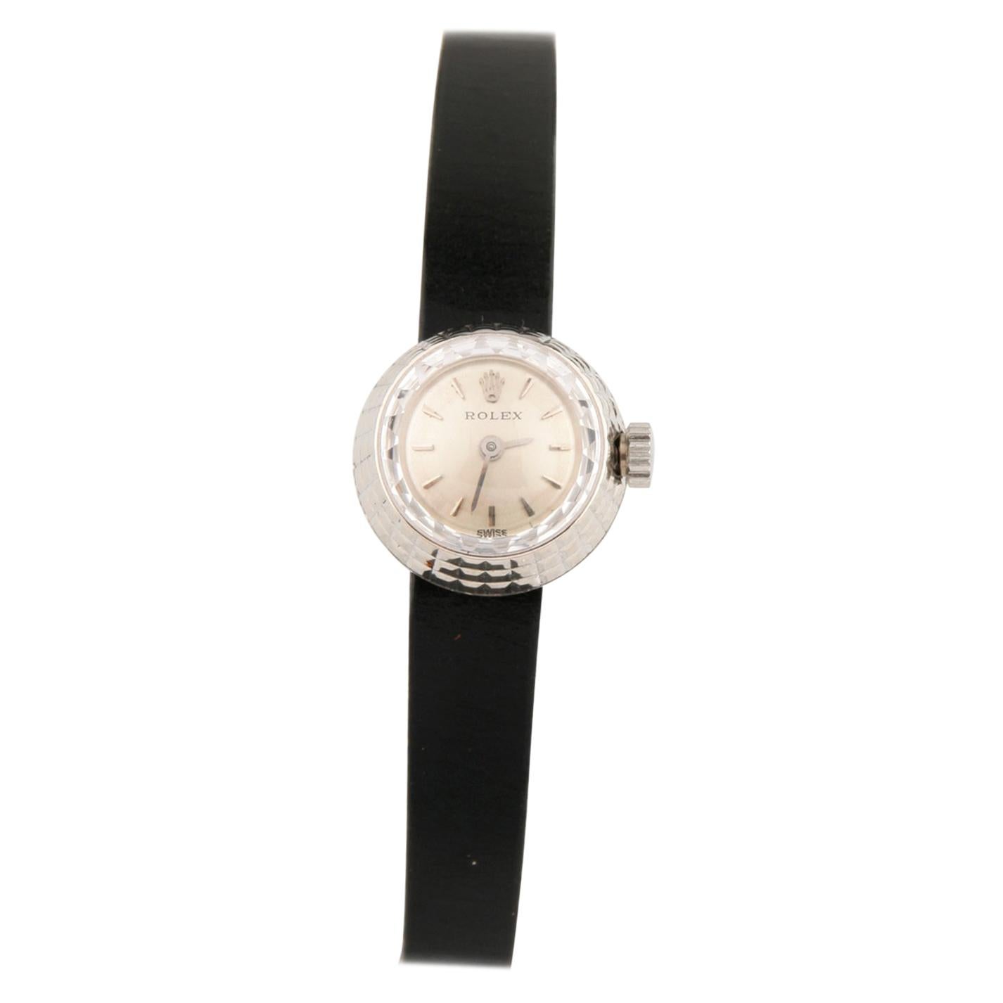 Rolex Women's Modele Depose #1401 18 Karat Watch Cameleon Leather Band, 1950s For Sale