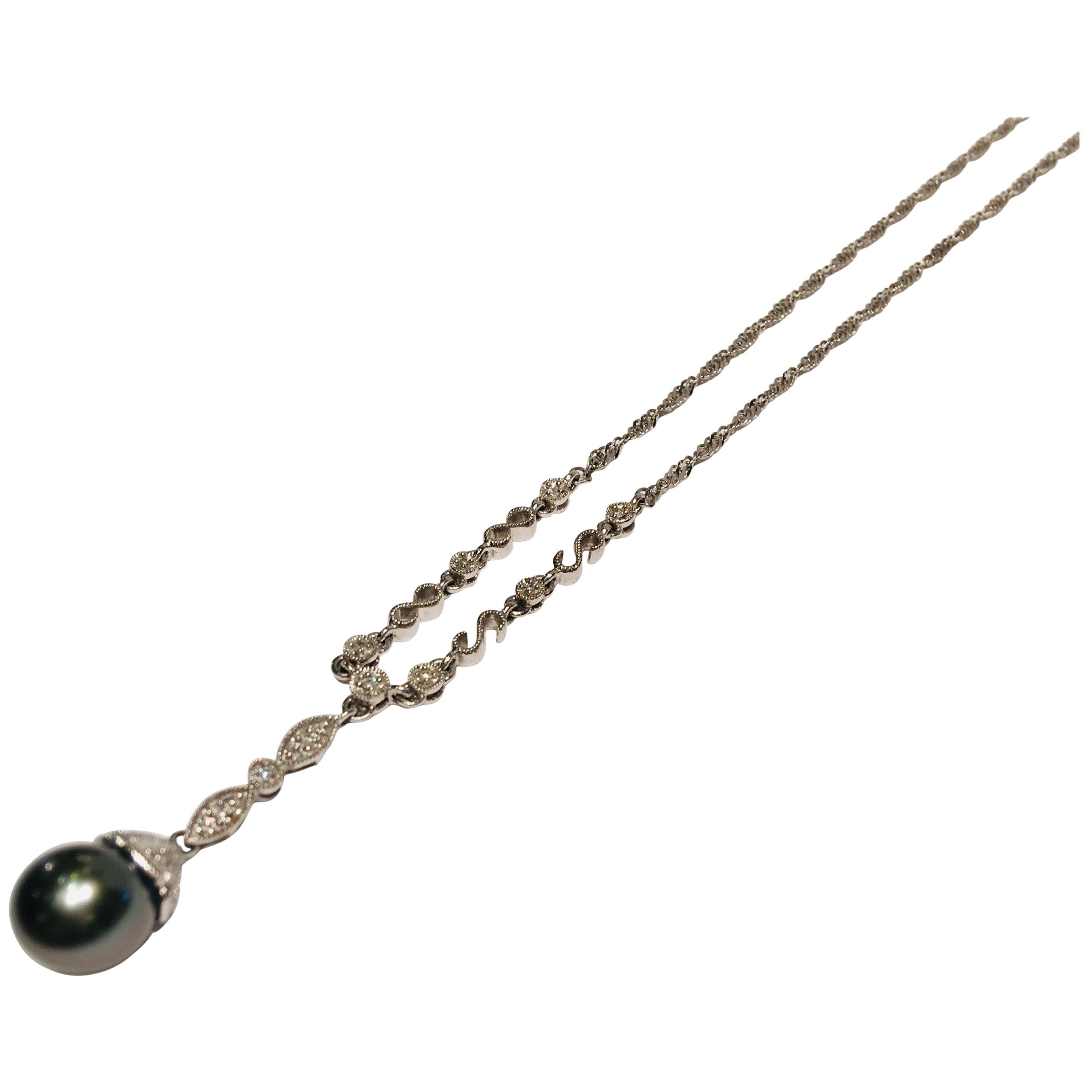 Classic Gray Tahitian Pearl and Diamond 14 Karat White Gold Drop Necklace For Sale