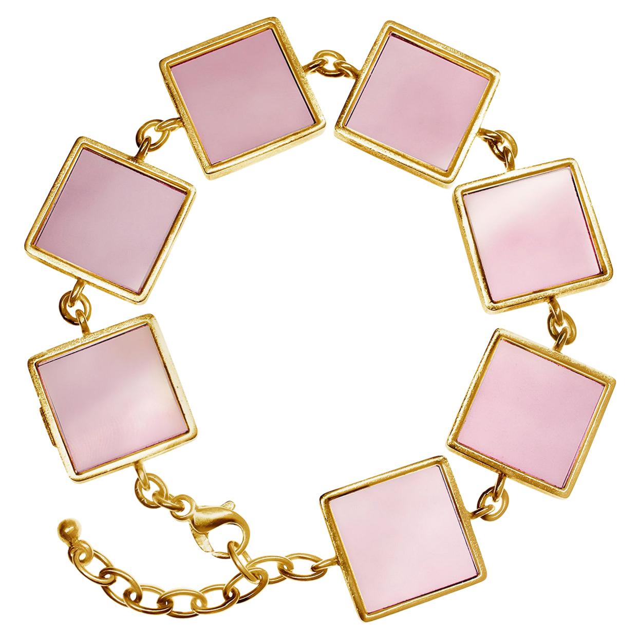 Bracelet contemporain en or jaune quatorze carats et onyx rose en vente