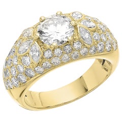 Certified Diamond  Bombay Cluster Dome 3.66 ct Ring in thick 18 ct Yellow Gold 