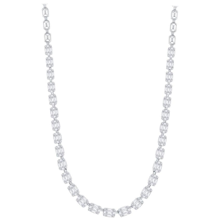 Collier en or 18 carats avec taille émeraude