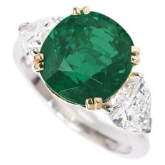 Gübelin Certified 4.40 Carat Cushion Shape Emerald Diamond Ring