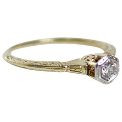 Vintage 14 Karat Yellow Gold Ring with 0.12 Carat Diamonds