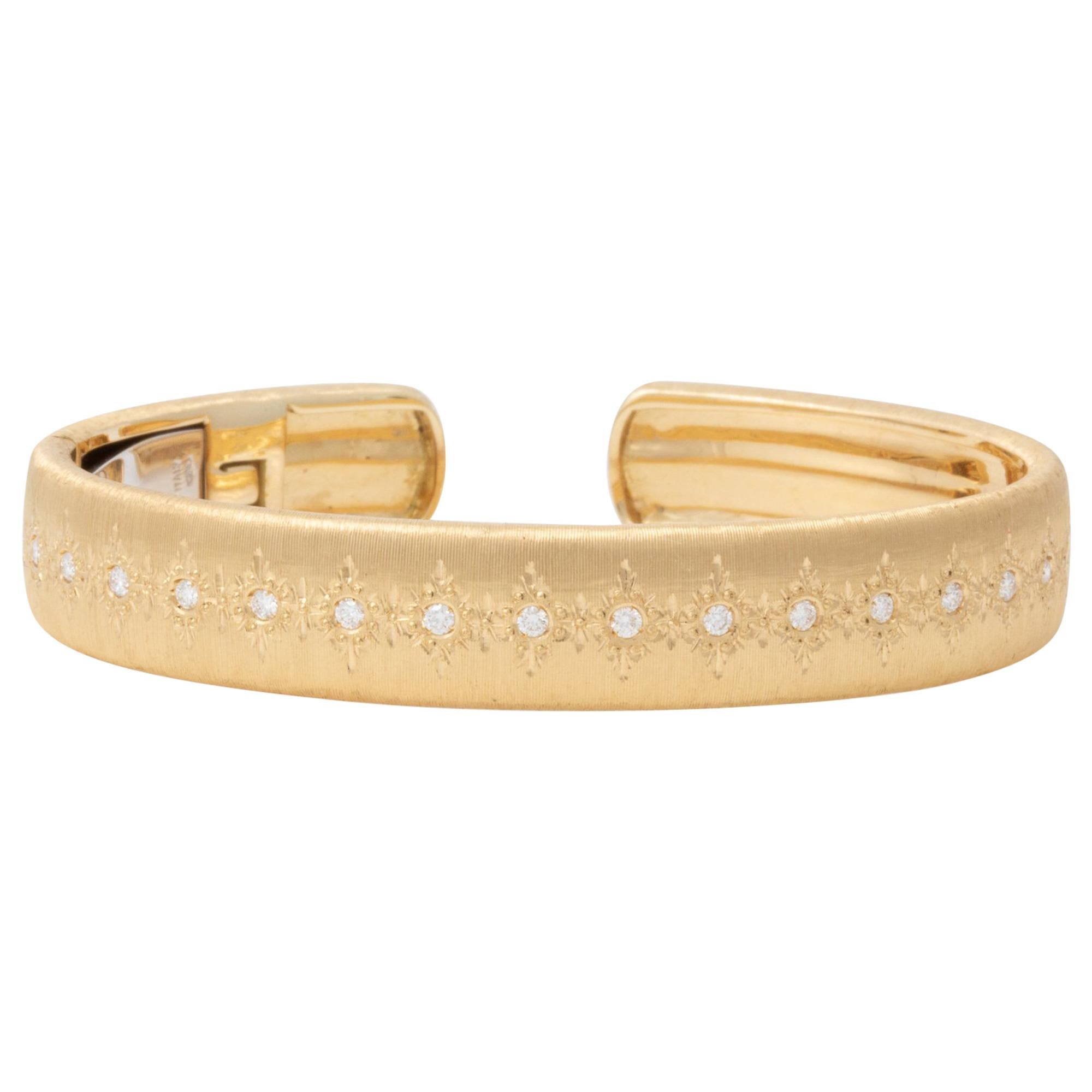 Armband aus 18 Karat Gold und Diamanten mit Florentine-Gravur, Crafted in Italy im Angebot