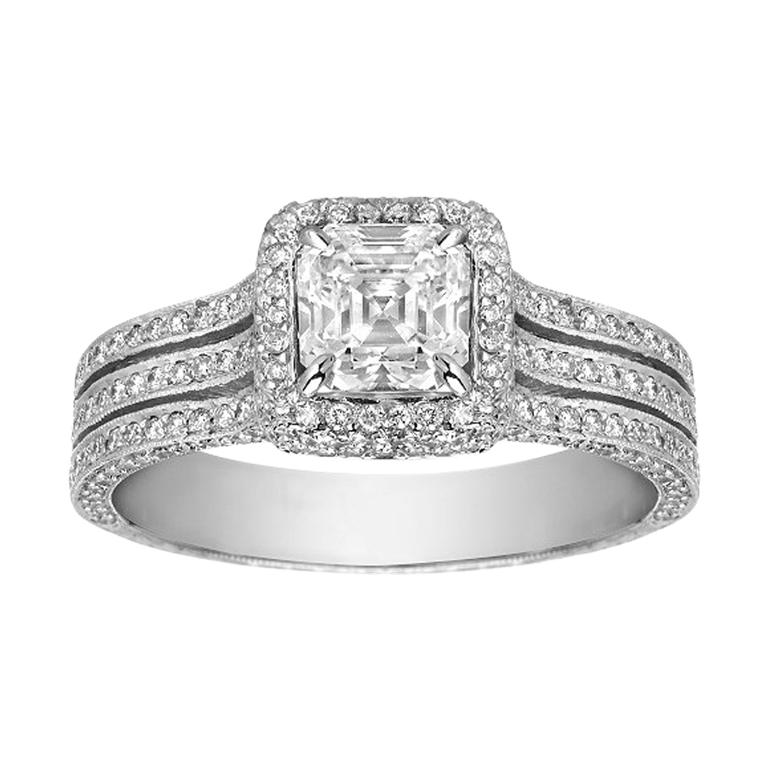 1.05 Carat Asscher Cut Diamond G-VS1 Gold Engagement Ring, GIA For Sale