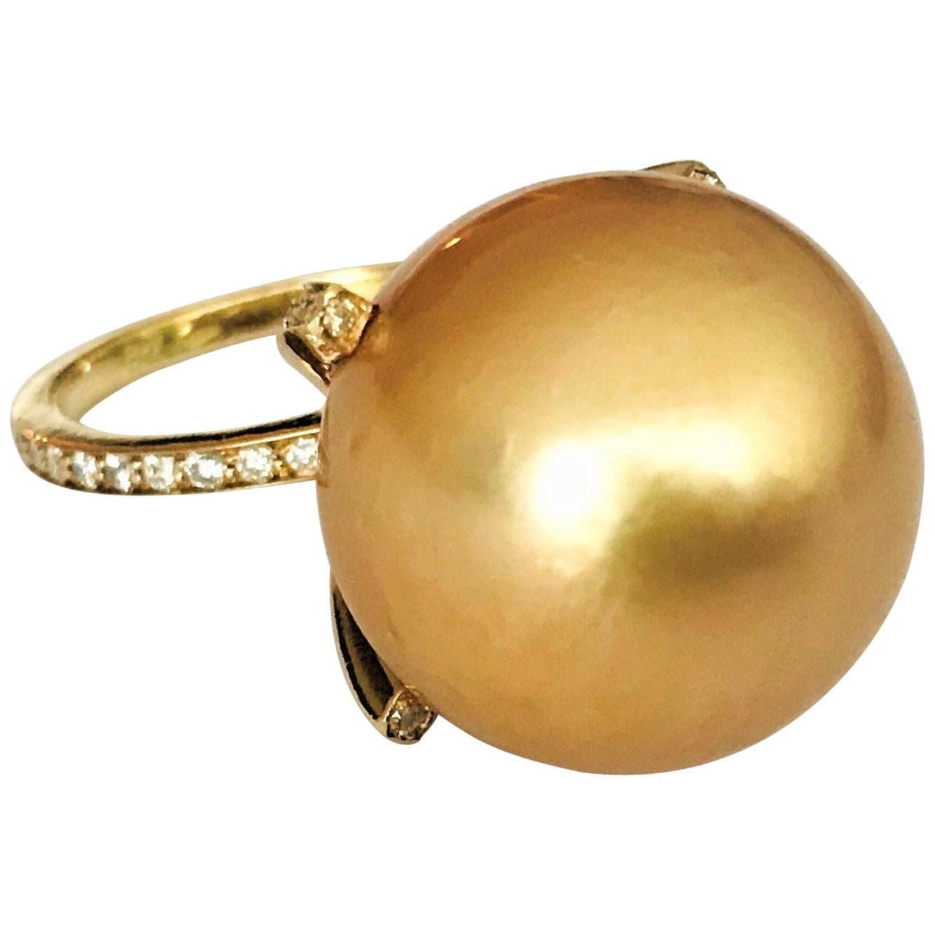 Solitaire Gold Pearl Diamonds 18 Karat Yellow Gold Cocktail Ring For Sale