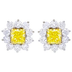 Pendientes de diamante amarillo fantasía de 3,06 quilates con certificación GIA