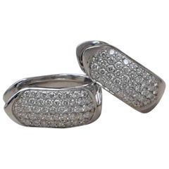 18 Karat White Gold Peak-Top Huggies with 0.84 Carat of Diamond, Hoops