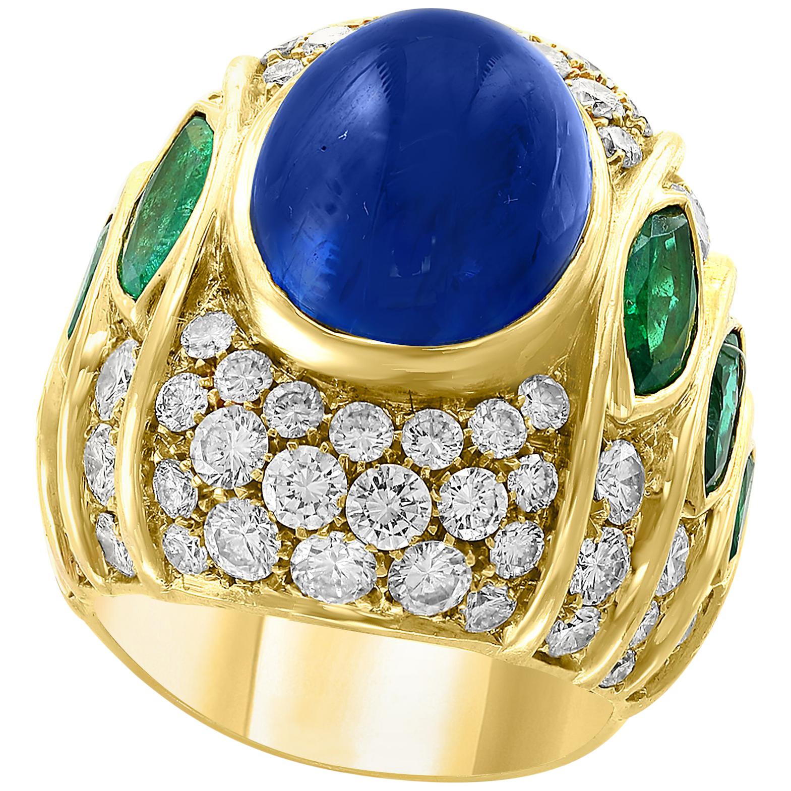 Bague en or 18 carats saphir bleu cabochon et diamant en vente