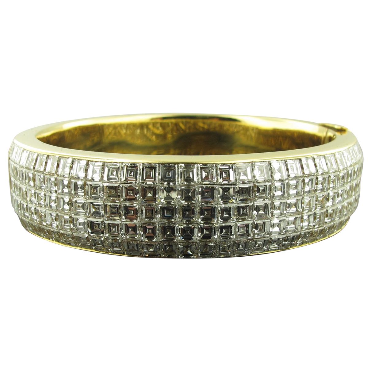 18 Karat Yellow Gold French Cut Diamond cuff Bracelet For Sale