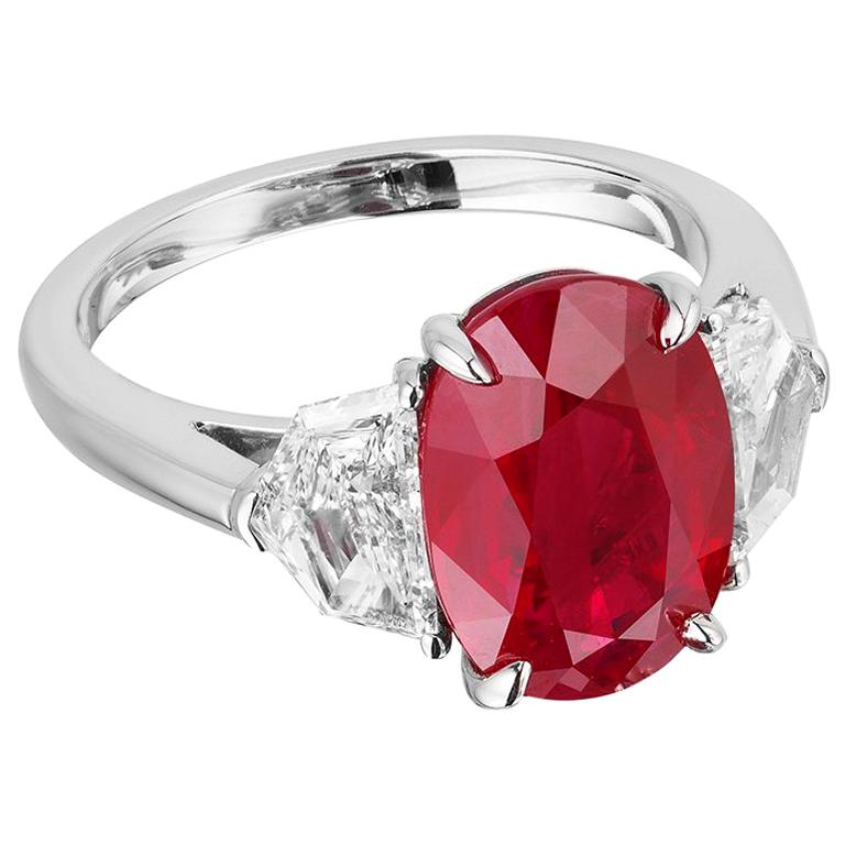 Bayco GRS Certified "Pigeon's Blood" 5.03 Oval Burma Ruby Diamond Platinum Ring For Sale