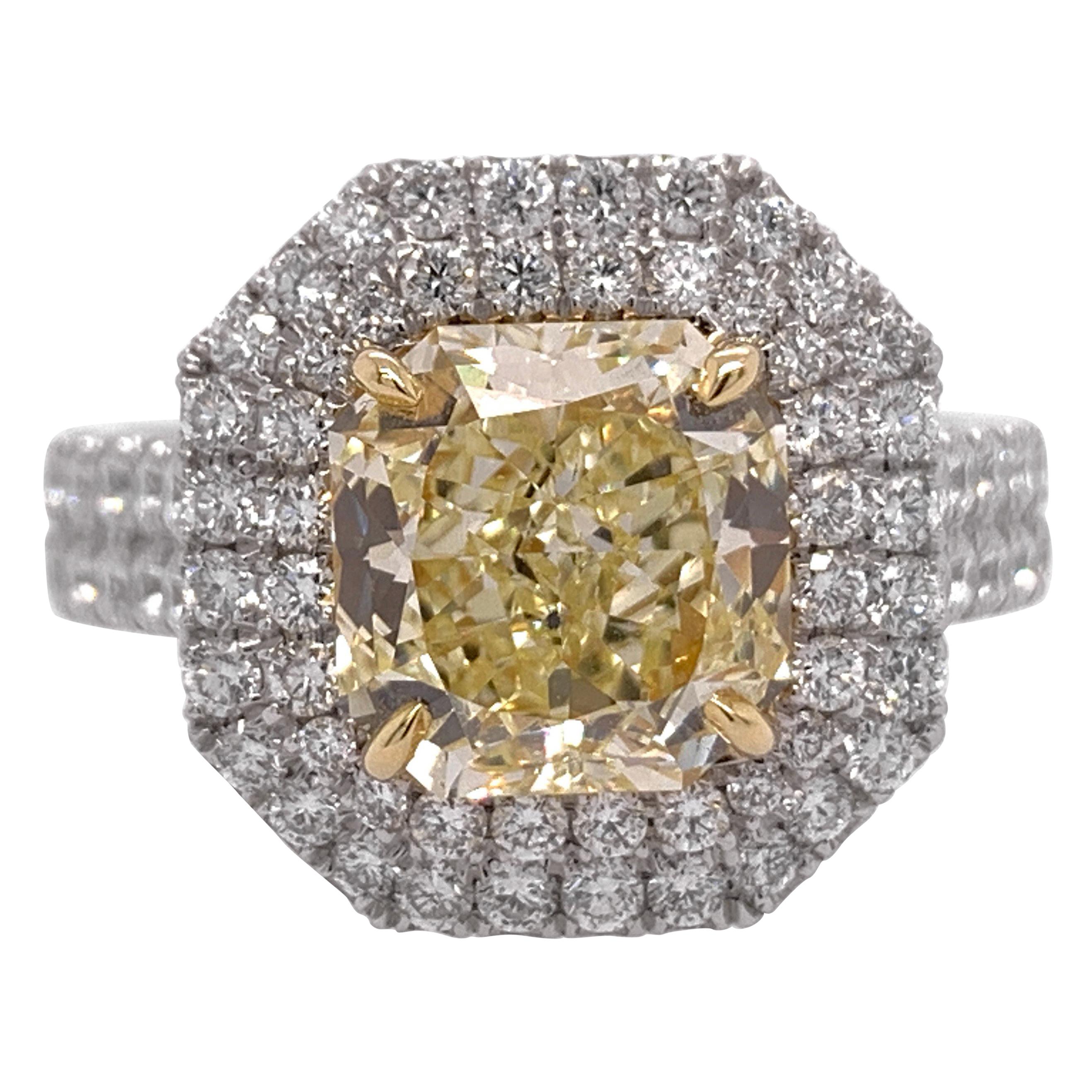 GIA Certified 2.48 Carat Natural Fancy Yellow Flawless Diamond Platinum Ring For Sale