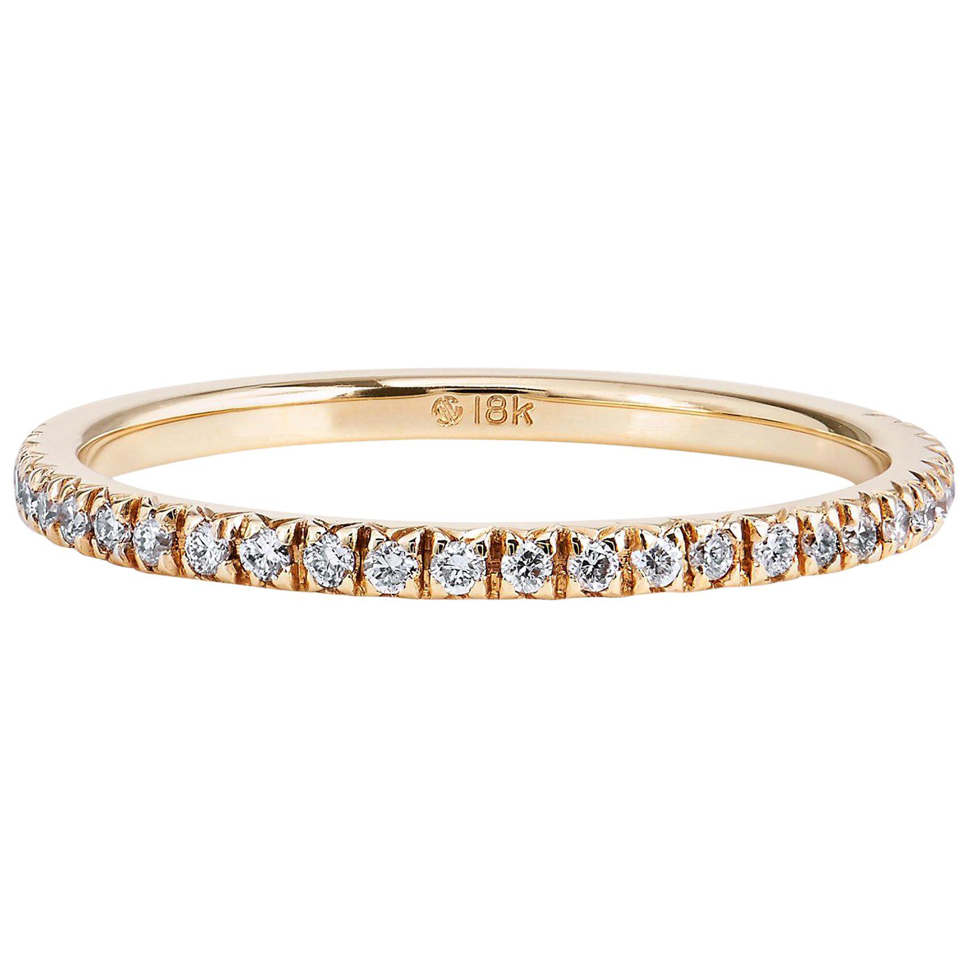 18 Karat Yellow Gold Band Ring with 0.14 Carats Total Weight of Diamonds