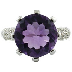 8,20 Karat Amethyst, weiße Diamanten 18 Karat Weißgold Cluster-Ring