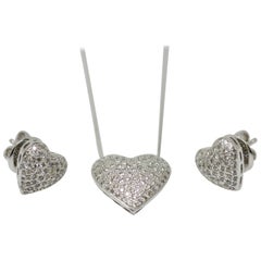 Juego de tres colgantes en forma de corazón con diamantes redondos brillantes blancos de 1,62 quilates