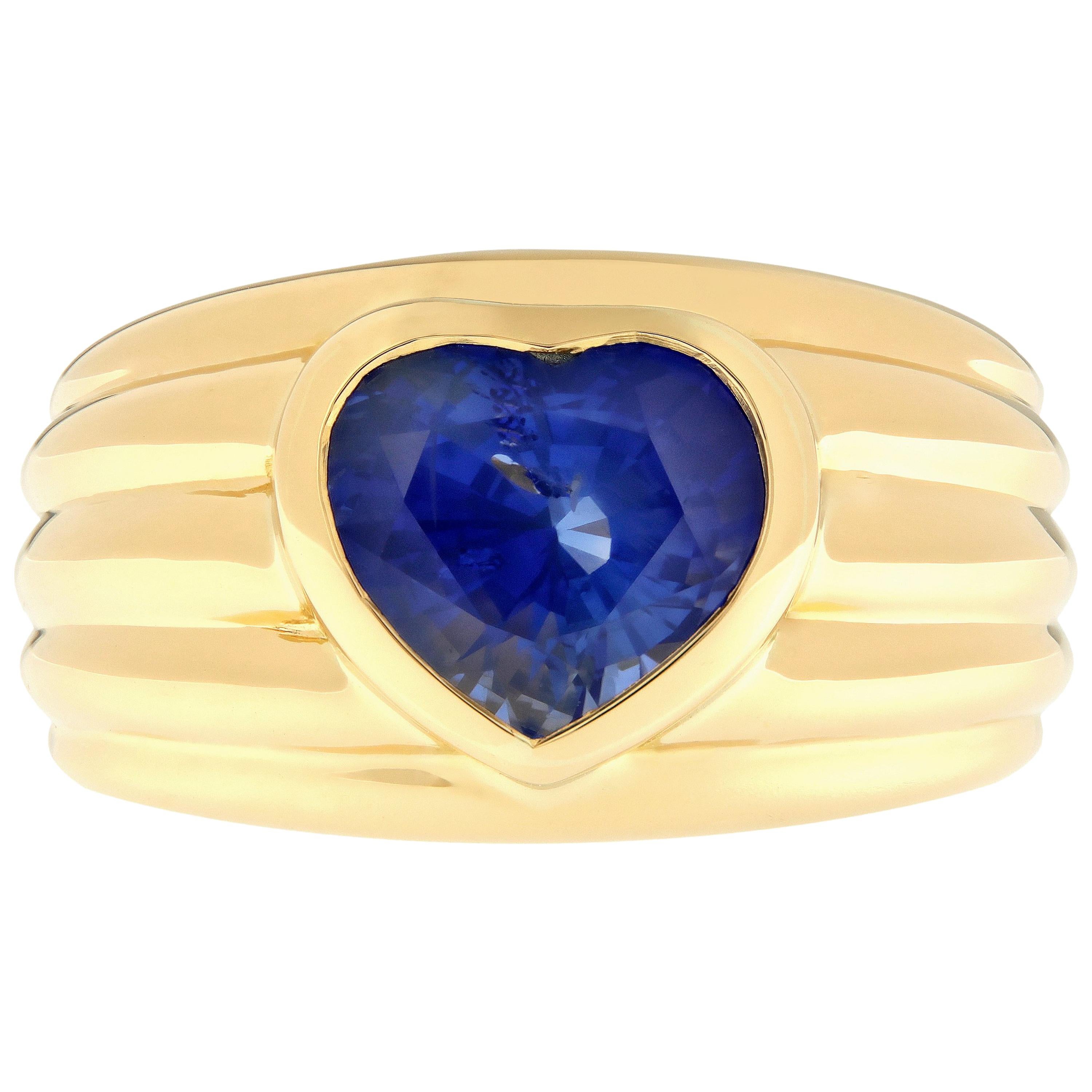 Heart Shaped Blue Sapphire 18 Karat Yellow Gold Band Ring
