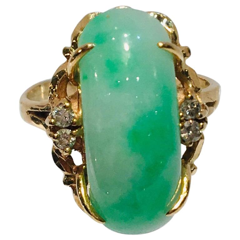 Artisan Custom 18 Karat Yellow Gold Variegated Apple Green Jade and Diamond Ring
